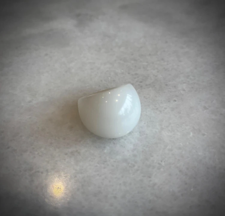 pierscionek bialy2.jpeg